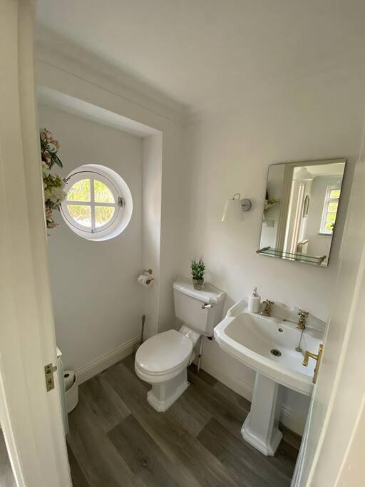Country Cottage With Private Garden Close To Beach St Mary Экстерьер фото