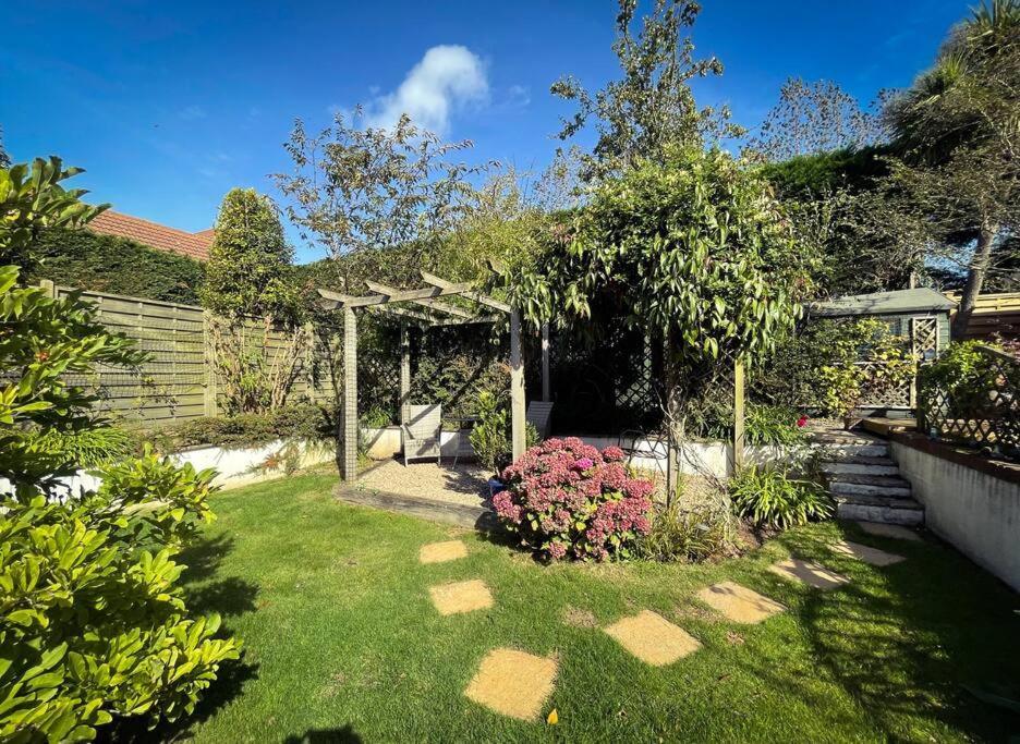 Country Cottage With Private Garden Close To Beach St Mary Экстерьер фото